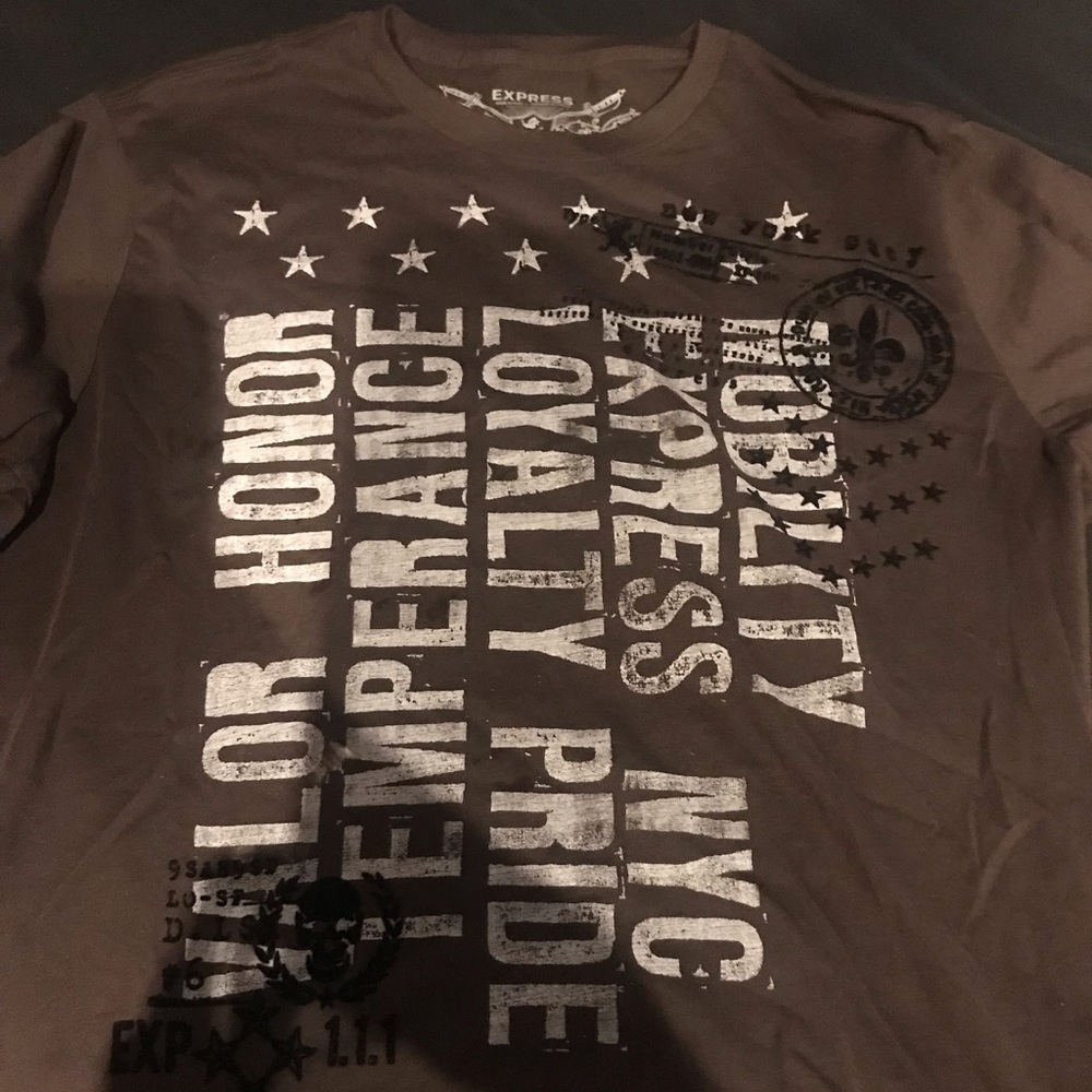 excellent condition express casual tee size L